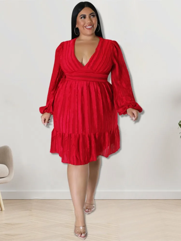 Plus Size autunno stampa a righe Mini abito donna volant pieghettato moda scollo a v abiti da donna allentato manica lunga abito donna 2023