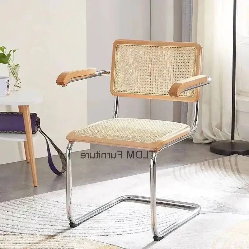 Iron New Nordic Style Light Office Chair Retro Armrest Rattan Chair Simple Study Luxury Backrest Office Solid Wood Dining Chairs