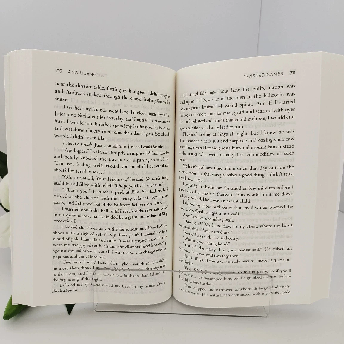 4 كتب/مجموعة من السلسلة الملتوية بقلم آنا هوانغ كتب الحب/الألعاب/الكراهية/الخطوط غلاف ورقي كتاب الرواية الإنجليزية