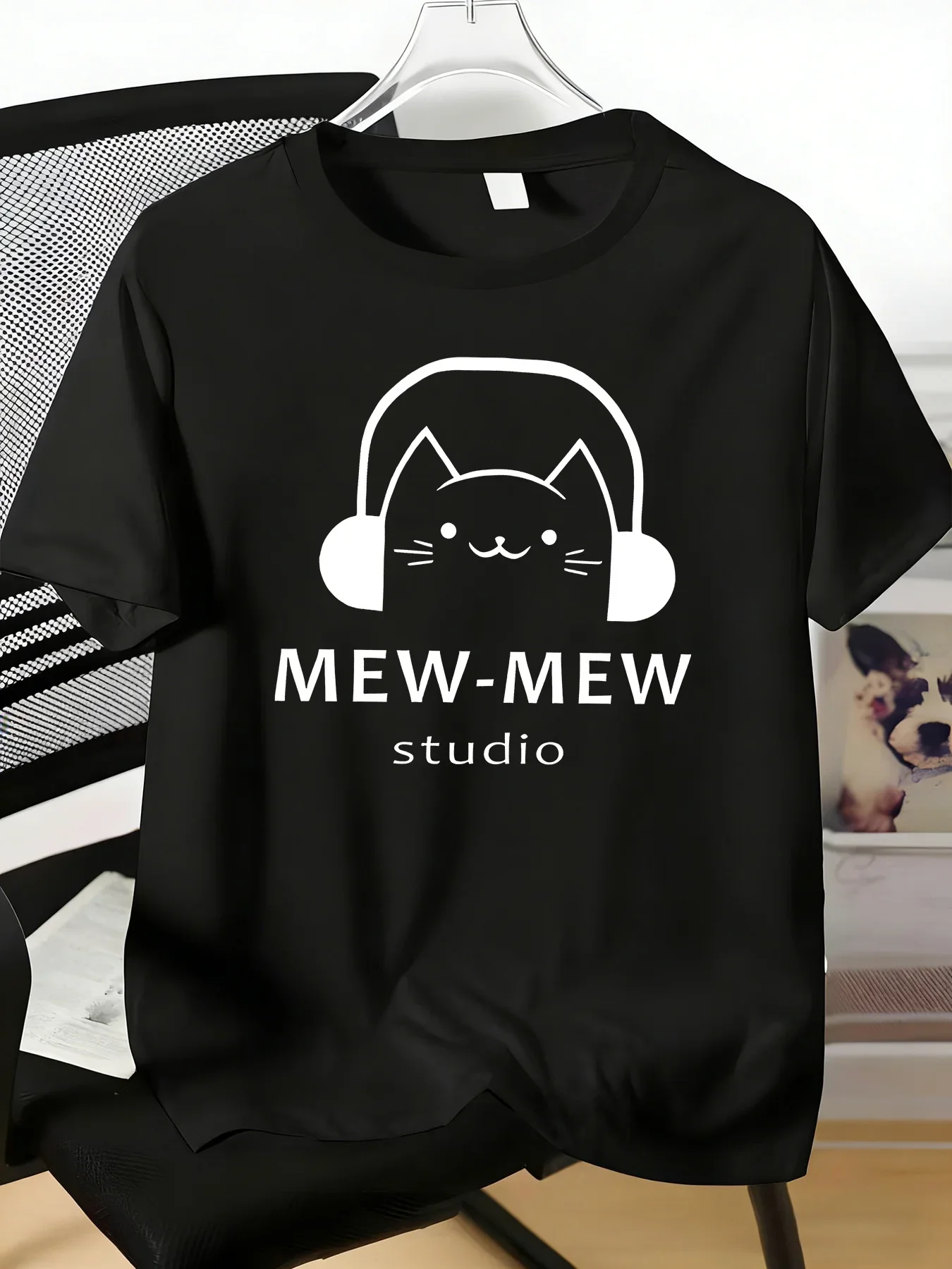 Men Red Crew Neck Tee Headphone Cat Mew Mew Studio Letter Graphic Soft Short Sleeve Music Pet Lover Daily Loose Male Tops