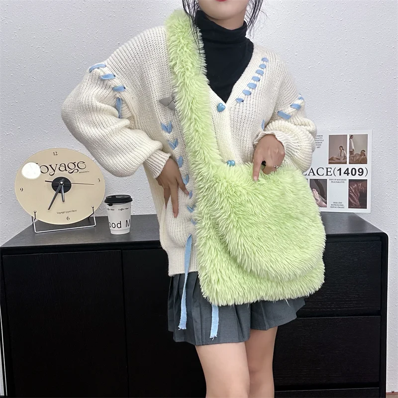 2023 NEW Winter Women\'s Shoulder Bag Messenge Strap Saddle Armpit Bag New High-quality Plush Fur Bag Women\'s Handbag Designer