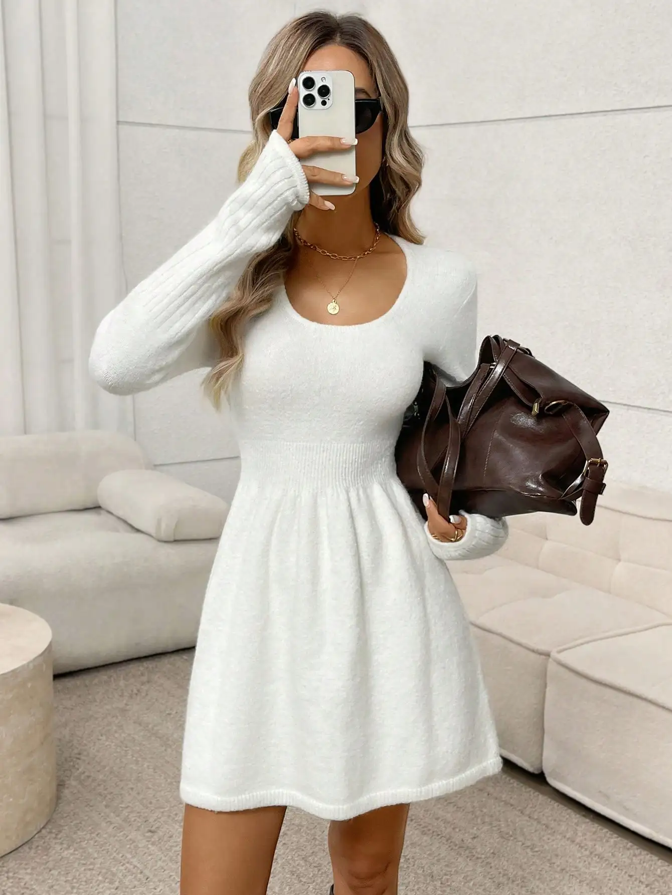 

Женское белое трикотажное платье с круглым вырезом и длинными рукавами, повседневный стиль для осени и зимы