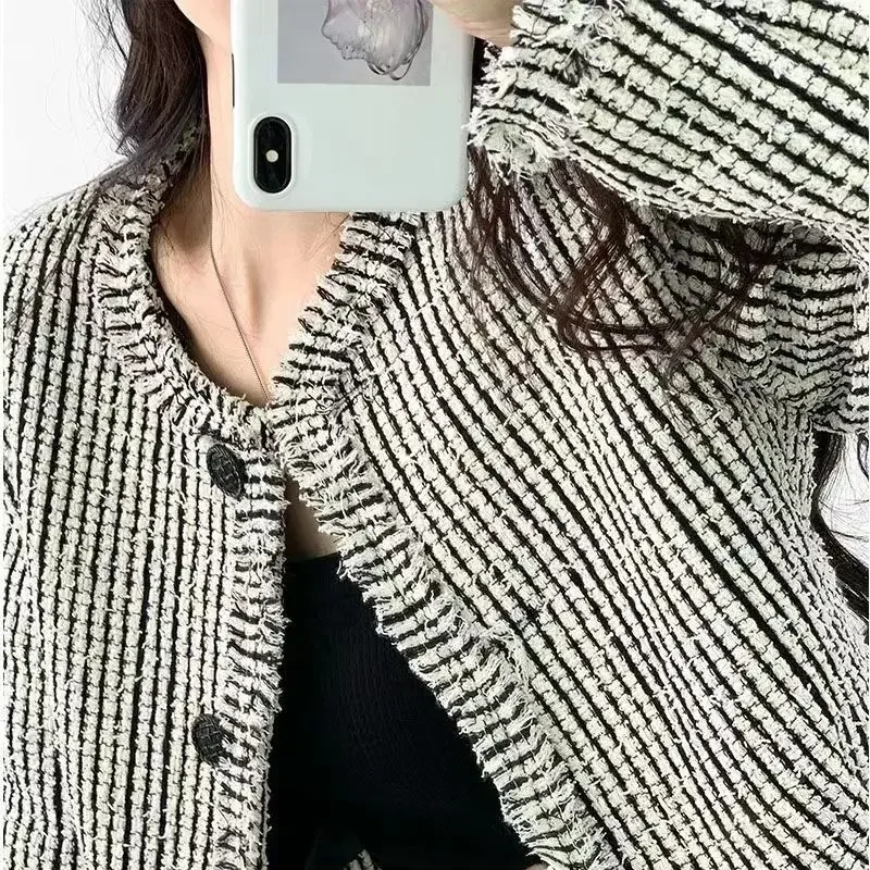 Women's Cardigan Button Patchwork Coat 2024 Spring Autumn New Fashion Loose Striped Long Sleeved Tassel Round Neck Shorts Tops