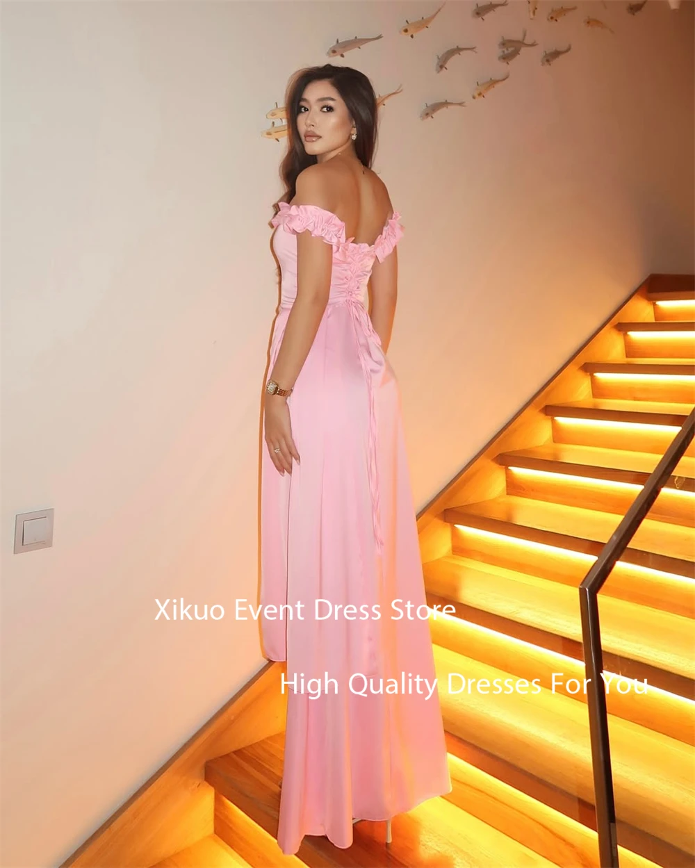 シクオ エレガント ピンク サテン レディース イブニングドレス オフショルダー ロング マーメイド プリーツ プロム パーティー ドレス カスタムメイド