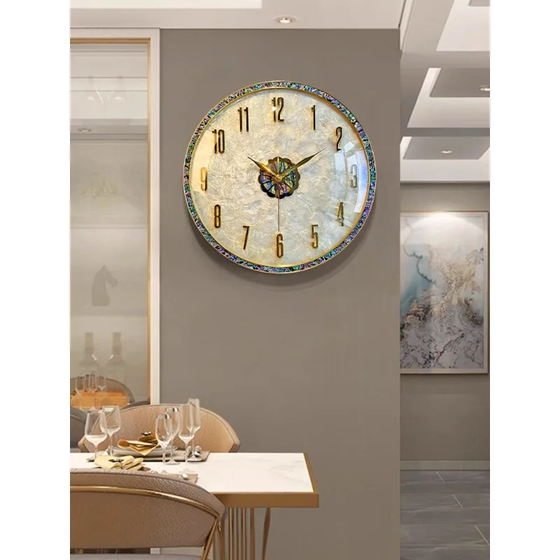 

Shell wall clock 2025 new creative living room clock wall hanging modern silent light luxury atmosphere high-end wall watch cloc