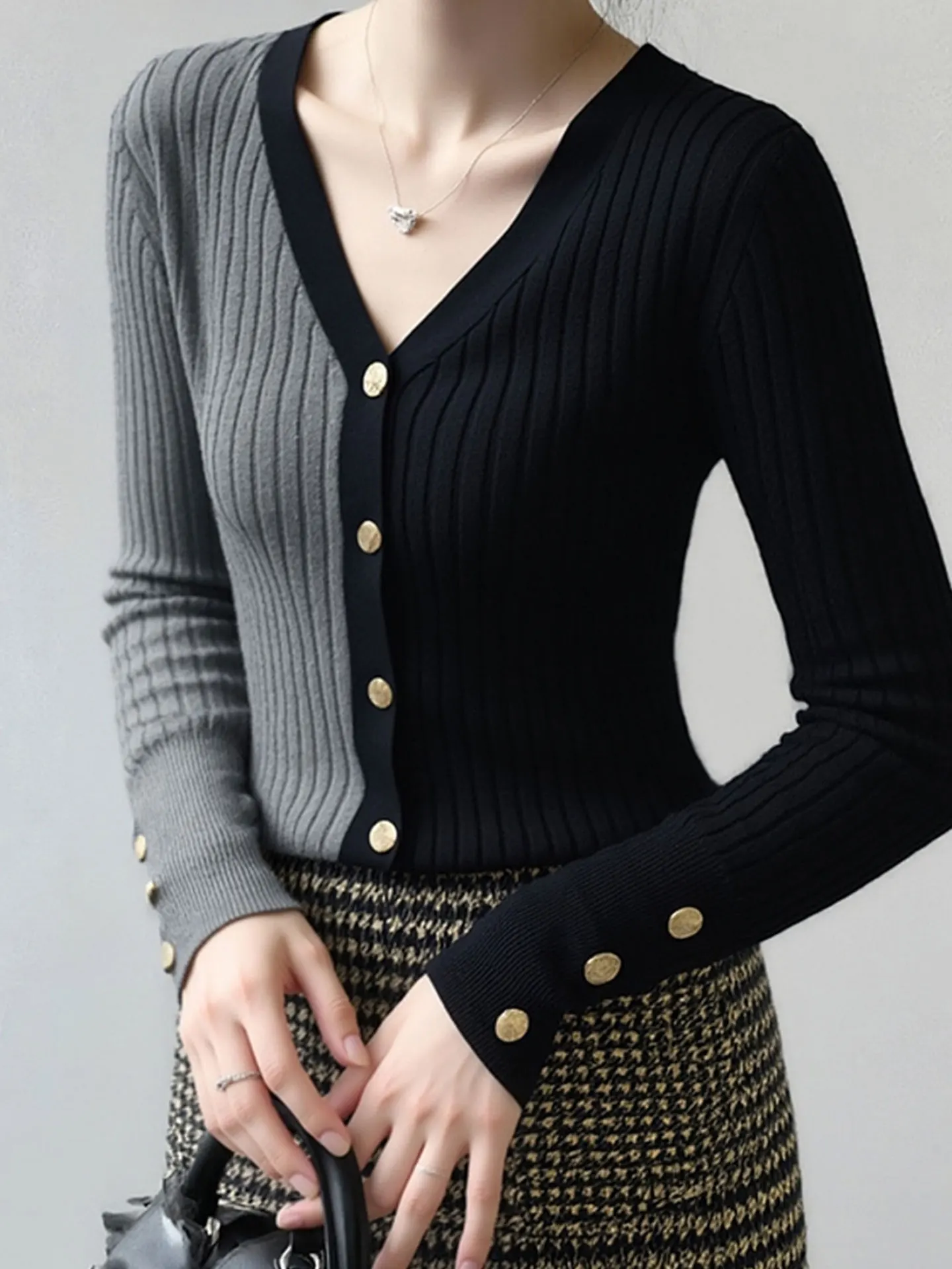 

Элитный европейский вязаный свитер с V-образным вырезом и длинными рукавами, в стиле колор-блок, для женщин, теплый, для зимы и повседневной носки