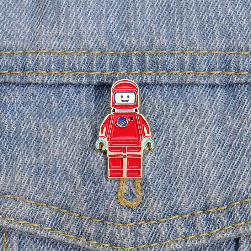 Cartoon Red Robot Enamel Pins Cute Space Robot Astronaut Brooch Badges Custom Lapel Clothes Hat Bag Jewelry Accessories Gift