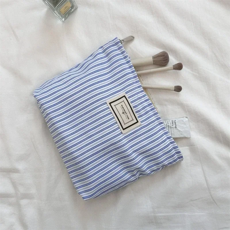 1 Pc Chic Simplicity Makeup Bag for Girl Korean Fashion Blue Striped Cosmetic Bags Portable Travel Large Capacity Cosmetic Bag