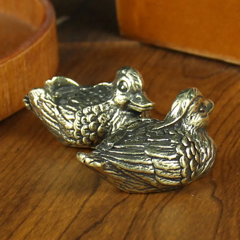 

Латунные медные фигурки утки M, декор для рабочего стола, статуя для чайного стола, юаньян, маленькое креативное латунное деревянное животное