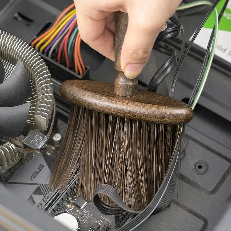 Multifunktionale Spaltreinigungsbürste mit Weichen Borsten für Tastatur und Autoinnenraum zur Entfernung von Feinstaub in Engen Räumen – Detail 1