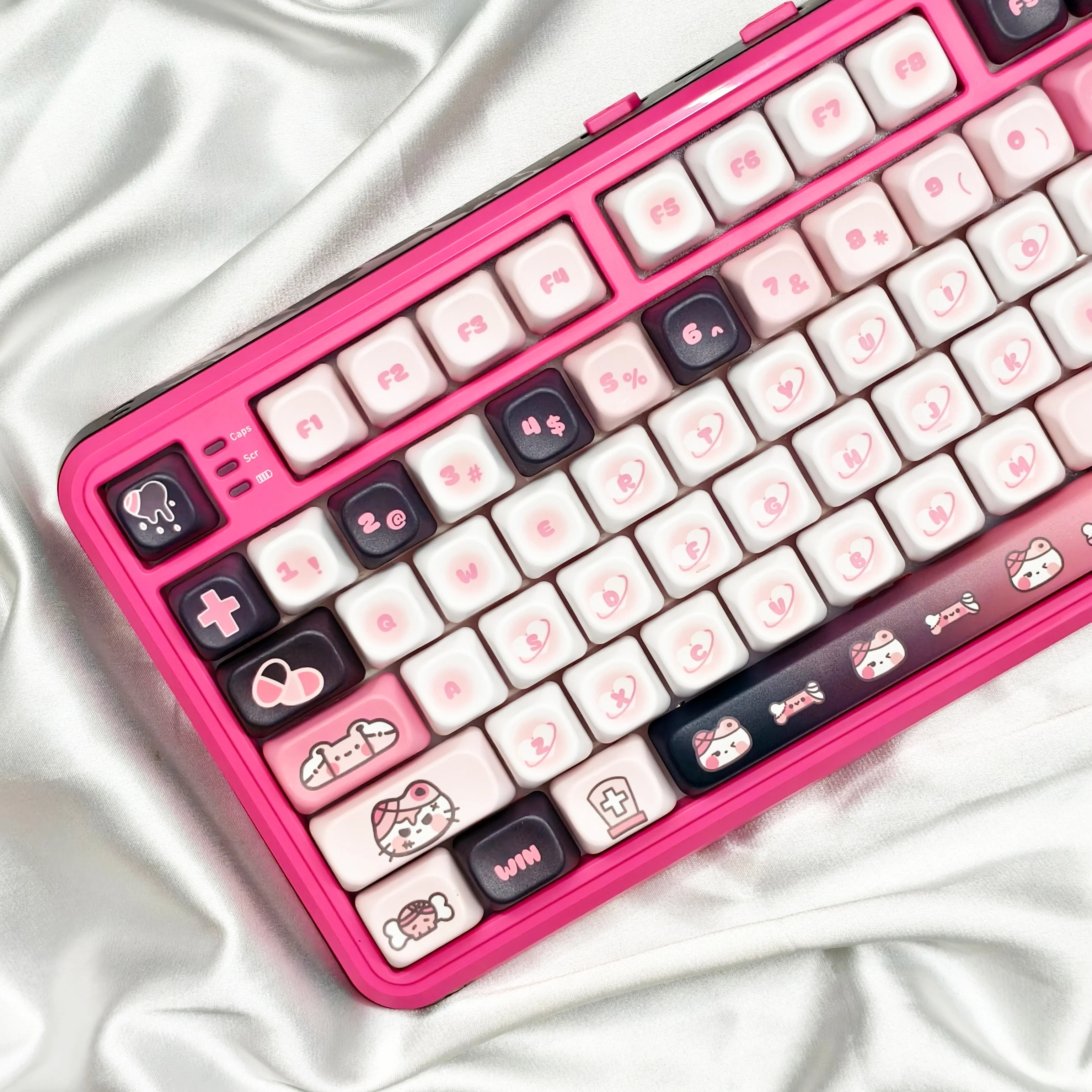 الظلام ليلة القط دمية keycap PBT الساخن التسامي فتاة لطيف الأسود والوردي HI75 HI8 K99 F99 104 F87