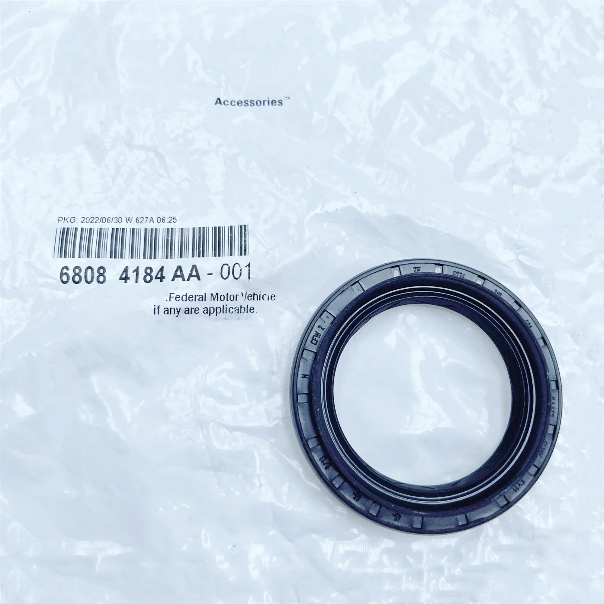 

Original Right Front Output Shaft Oil Seal (Right Front Half Shaft Oil Seal) 68084184AA Is Applicable To Jeep Grand Cherokee