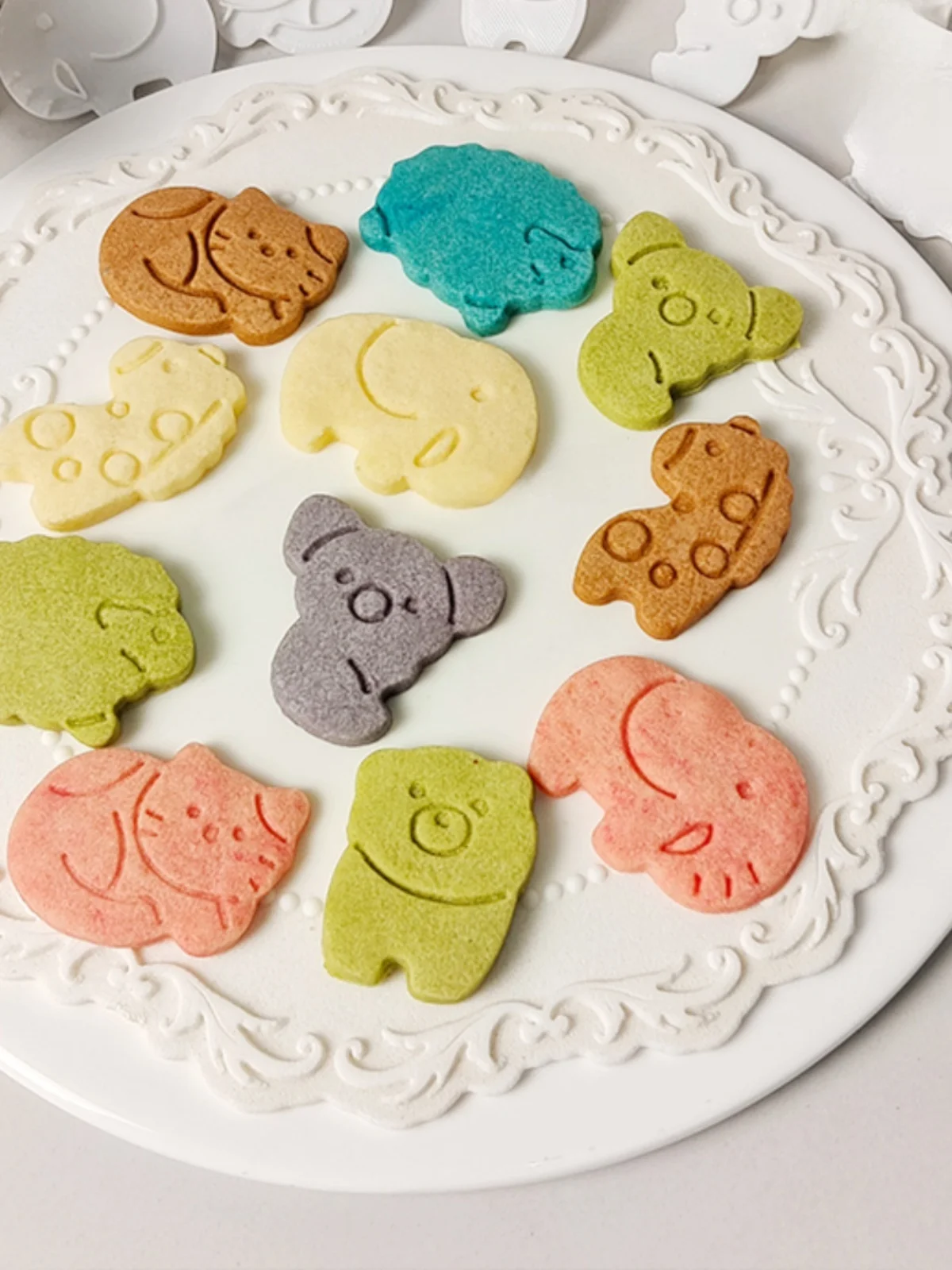 Adorable Animal aped herramientas para hornear lindo pequeño Animal blanco moldes para galletas Koala eep Girfe elefante cabeza de oso inclinación