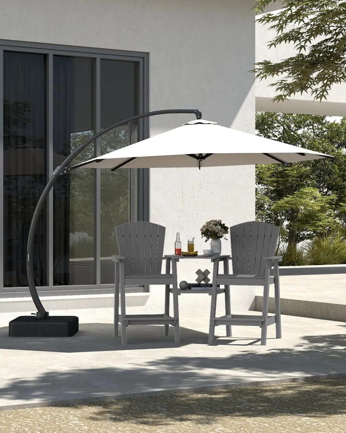 

Набор из 2 высоких стульев Адирондак из серого HDPE с бежевым консольным зонтом 11 футов, всепогодные уличные стулья для бара, на заказ