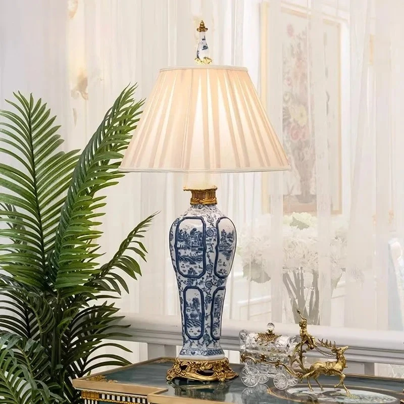 

Украшение из синего и белого фарфора в китайском стиле, европейское ретро сине-белое медное украшение плюс керамическое украшение