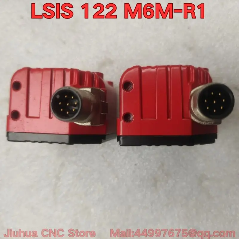 Second-hand LSIS 122 M6M-R1 barcode positioning sensor function test is normal Latest Pricing for 2026