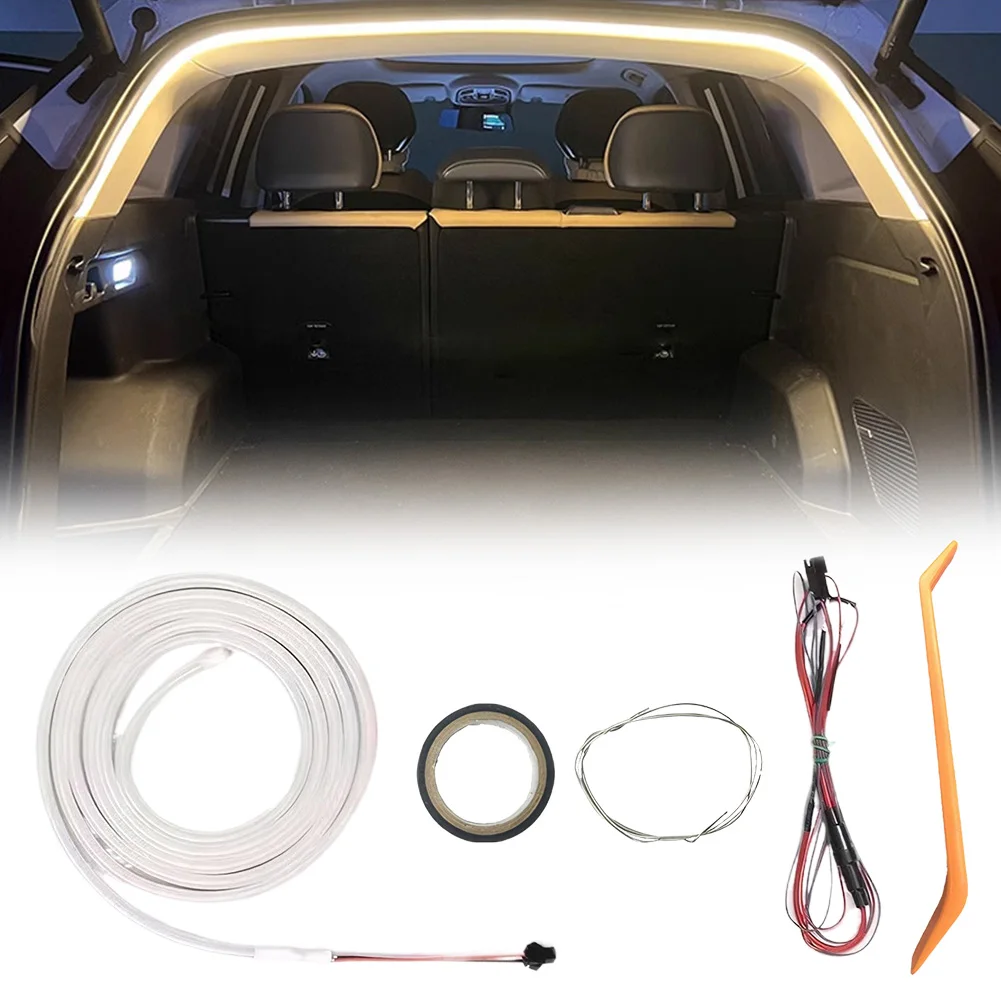 Striscia luminosa a LED per bagagliaio di un'auto, nessuna perforazione, luce automatica per scatola di coda, striscia di illuminazione ambientale per bagagliaio di un'auto, per pickup berlina SUV Hatchback