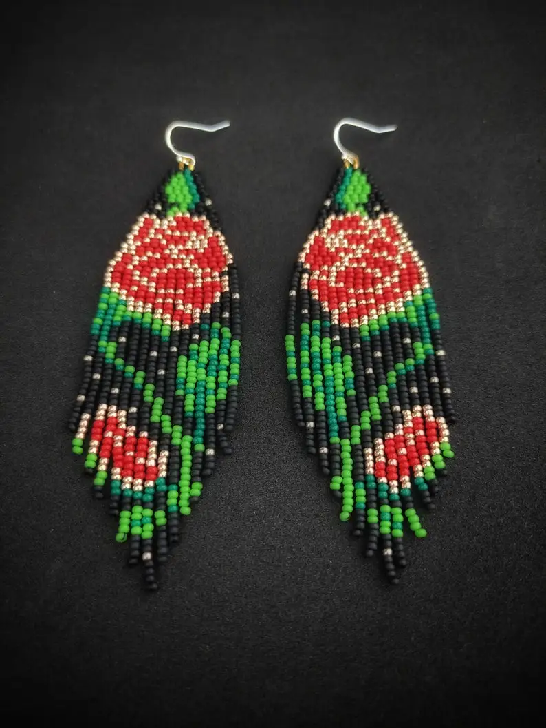 手作りビーズイヤリング レッドローズ柄 手織りタッセル ファッションボヘミアンビーズイヤリング 女性用