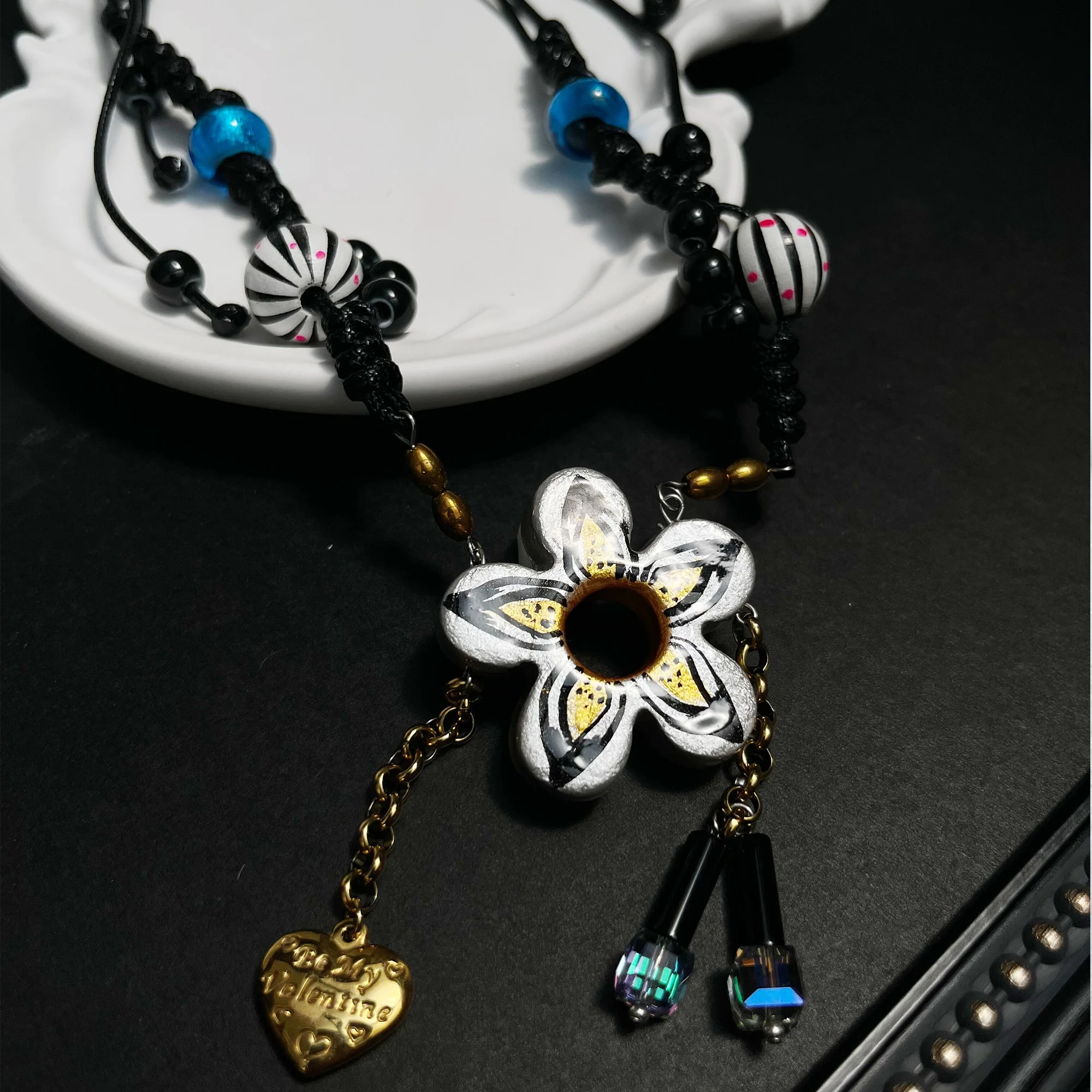 

[40.7 g] Design sense niche adjustable women's sweater chain cool fashion accessories