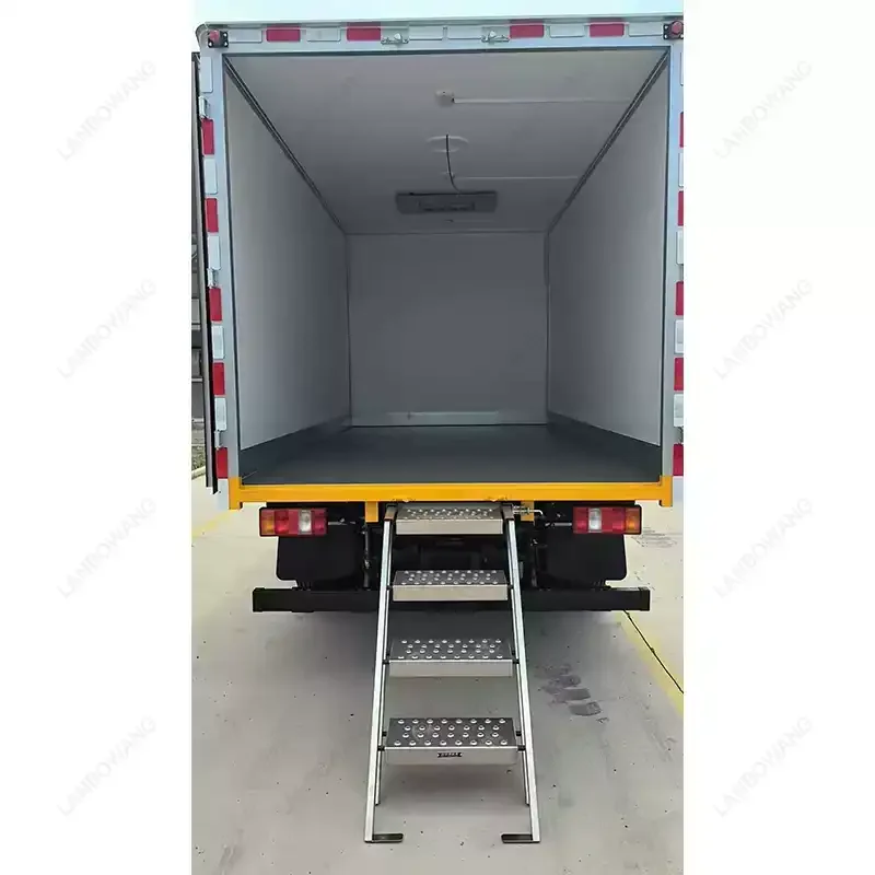 Heavy‑Steel Folding‑Step‑Stool‑Ladder For Truck‑Tailgate Vehicle Loading Climbing Accessory