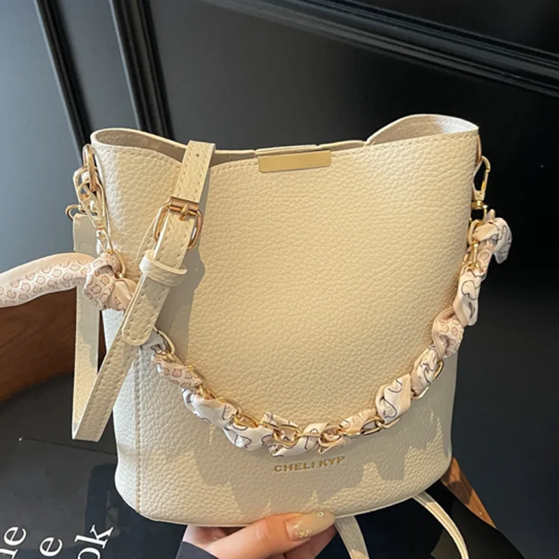 

2025 Bucket Tote Bag | Trendy Shoulder/Crossbody Commuter Purse - Niche Minimalist Handheld Bag for Women