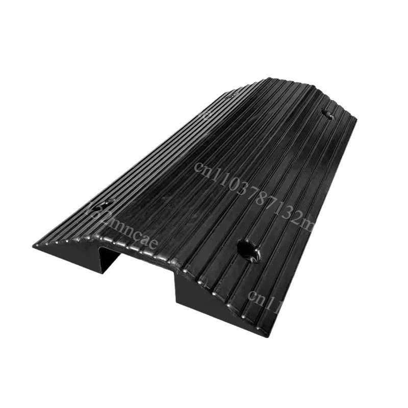 Portable uphill cushion bridge rubber road slope step curb