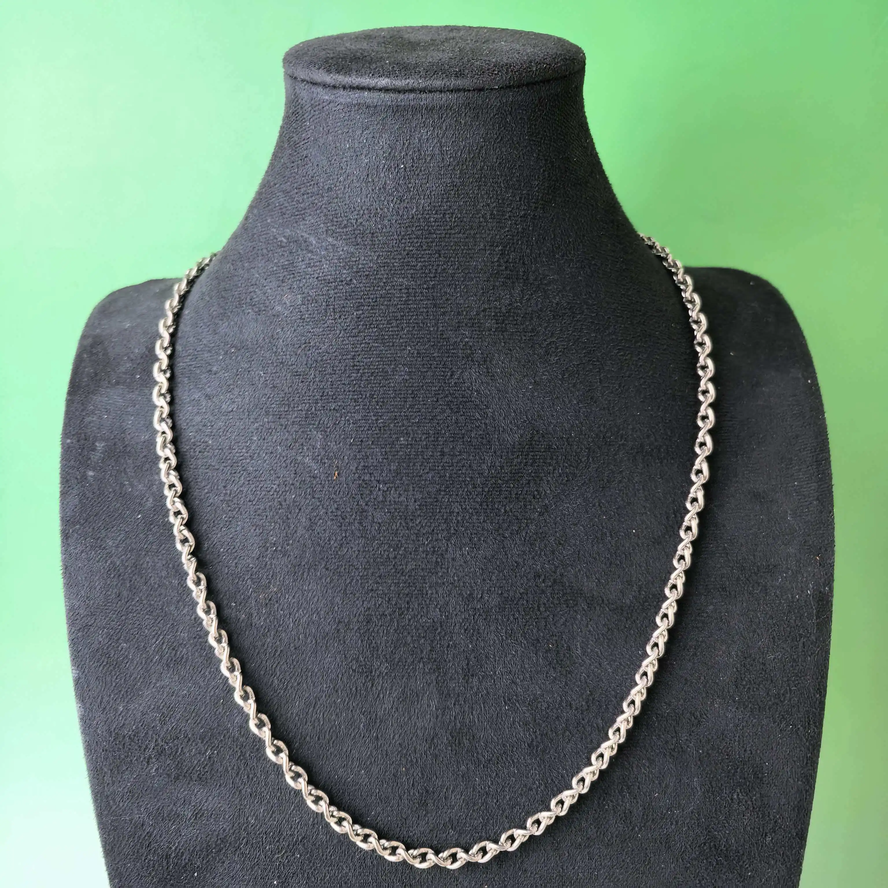 

5mm pure titanium twisted chain O-chain necklace, lightweight and waterproof, low allergenicity