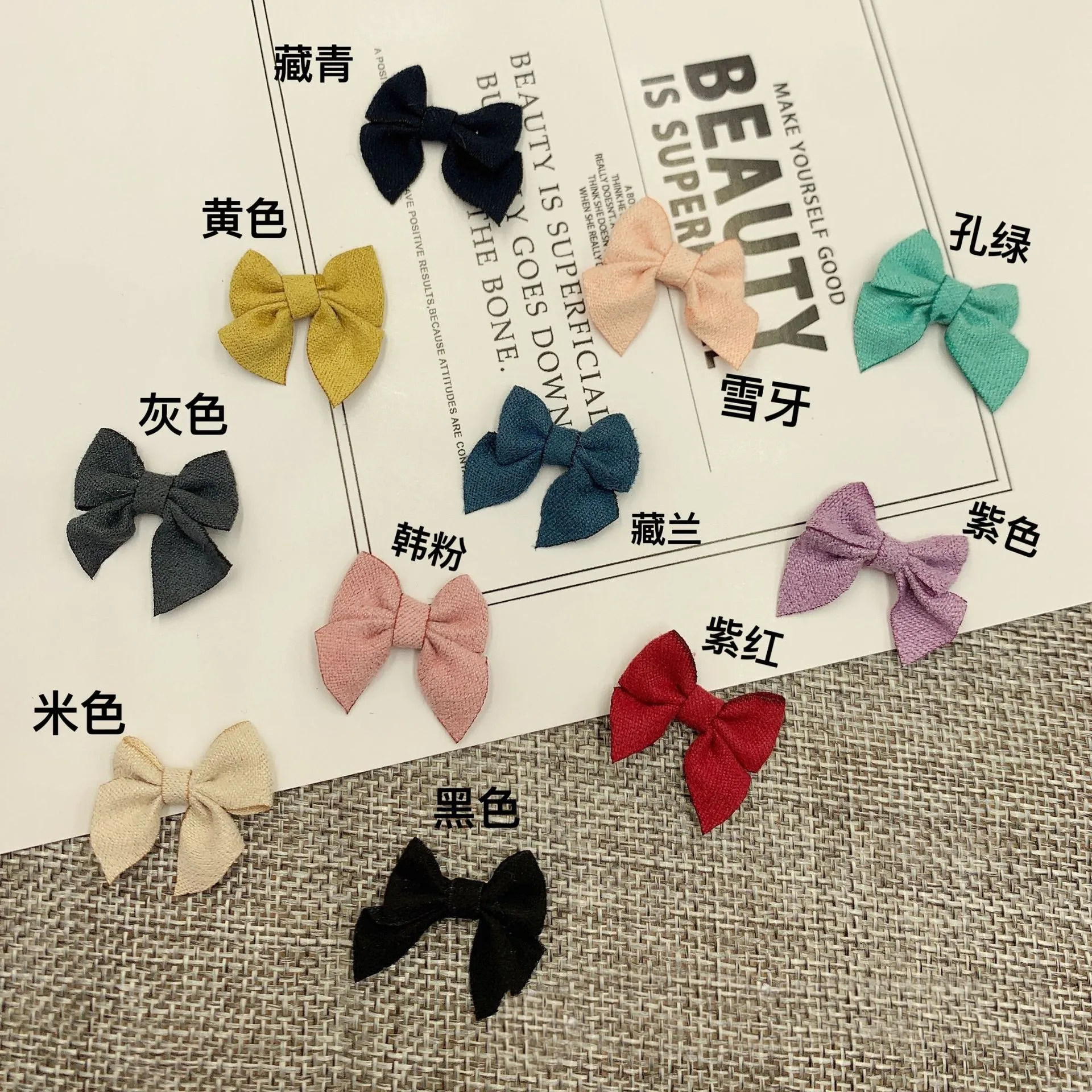 25Pcs 2,5 cm Mini Bunte Stoff Bogen Satin Band Bowknot Für DIY Mädchen Haarnadeln Kleid Verschönerung Handwerk Bekleidung Zubehör