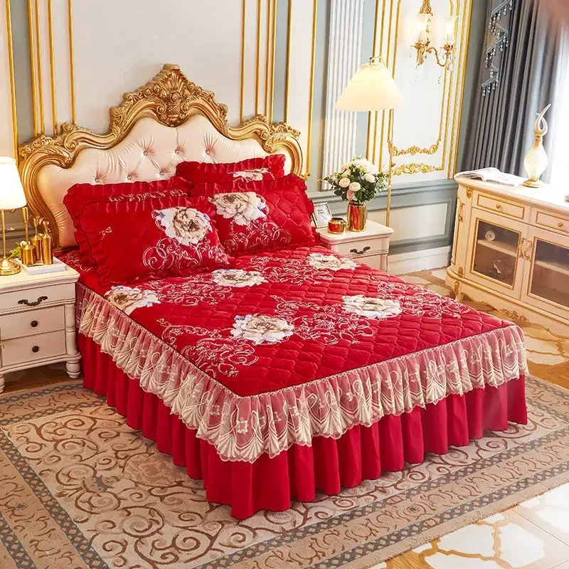 European Quilted Thicken Crystal Velvet Bed Skirt 3pcs Warm Plus Velvet Bed Sheet Pillowcase Three-piece Bedding for Wedding