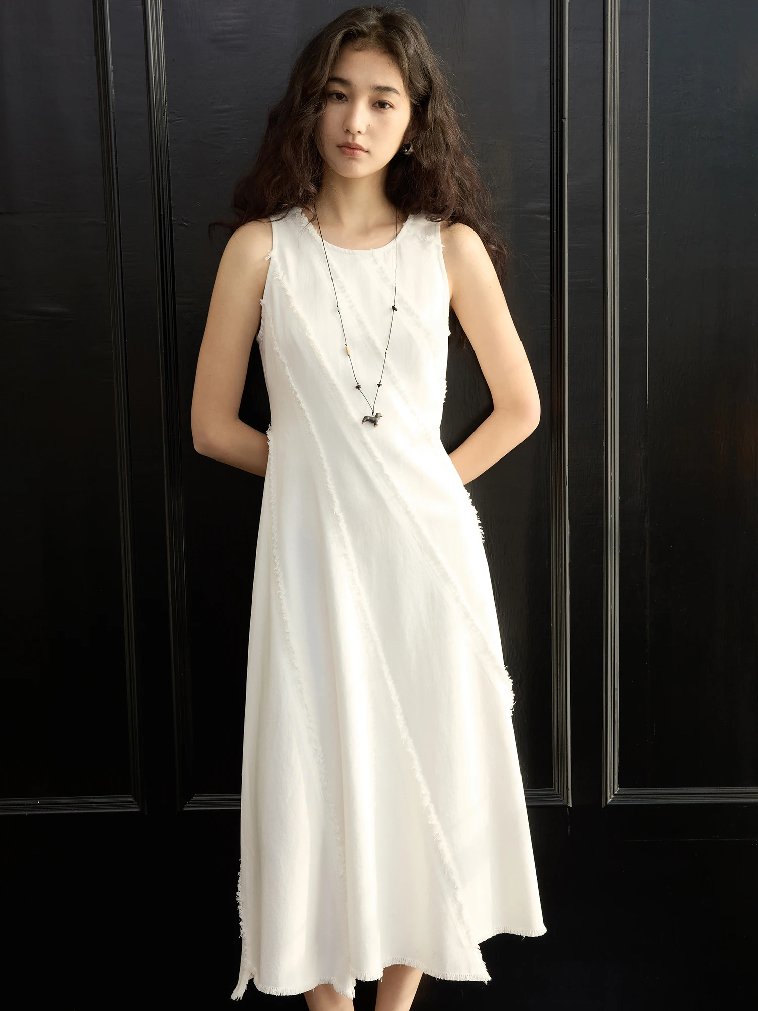 ZIQIAO White Design Deconstruction of Sleeveless Dress Women's 2025 Spring New Waist Cinched A-line Long Dress 25ZQ91075