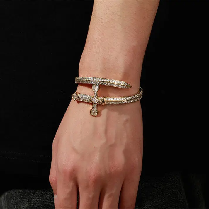 أوروبا والولايات المتحدة كامل الماس سيف العدالة الهيب هوب سوار Ins المتخصصة تصميم الشعور المتقدم للمجوهرات الرجالية