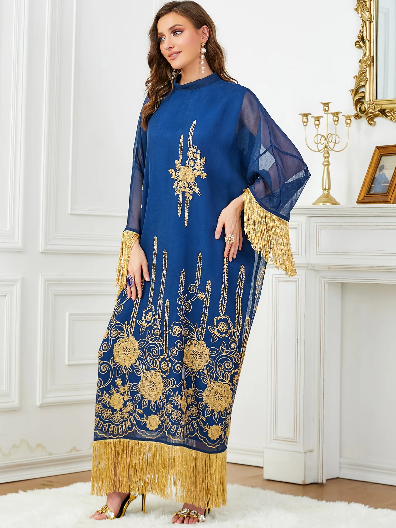 Dubai Fashion Elegant Batwing Sleeve Tassel Embroidery Dresses Party Clothing Moroccan Saudi Kaftan Turkish Islam Robe Vestidos