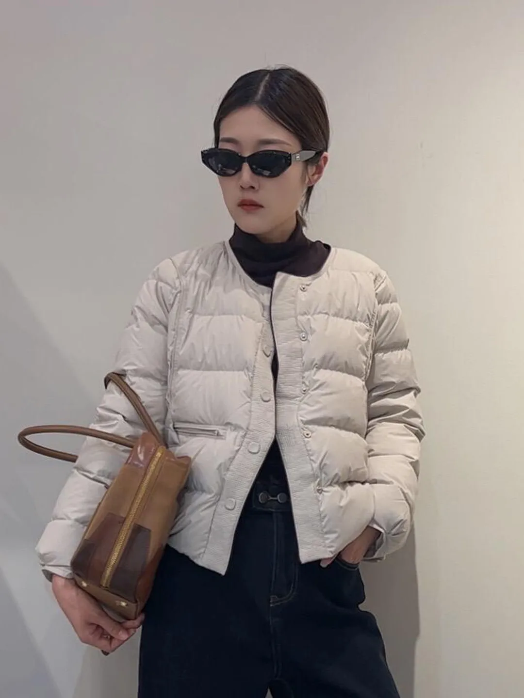 

Модная короткая хлопковая куртка, женская теплая верхняя одежда, универсальная стильная утепленная куртка в корейском стиле с длинными рукавами и круглым вырезом