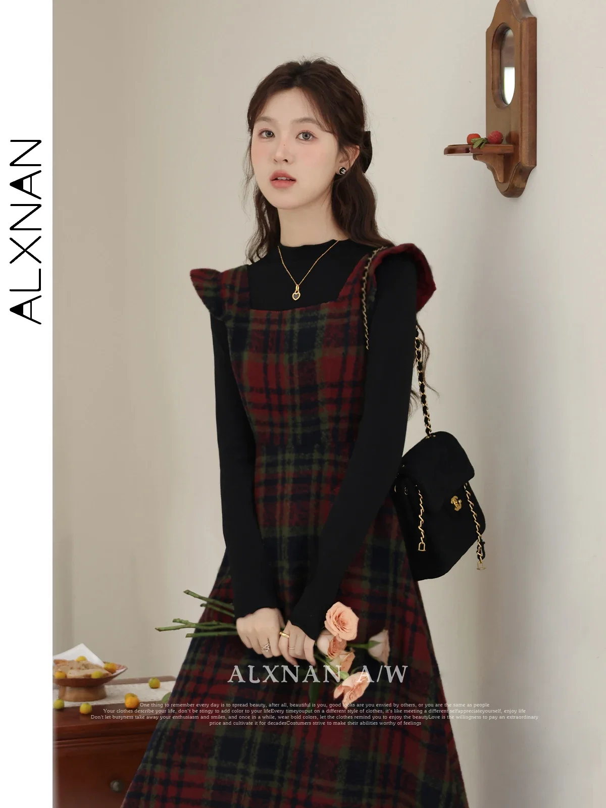 ALXNAN Black Slim T-shirt 2024 Autumn Winter Warm Long Sleeve Tops for Women Casual Female Pullovers Sold Separately DYLXN661110