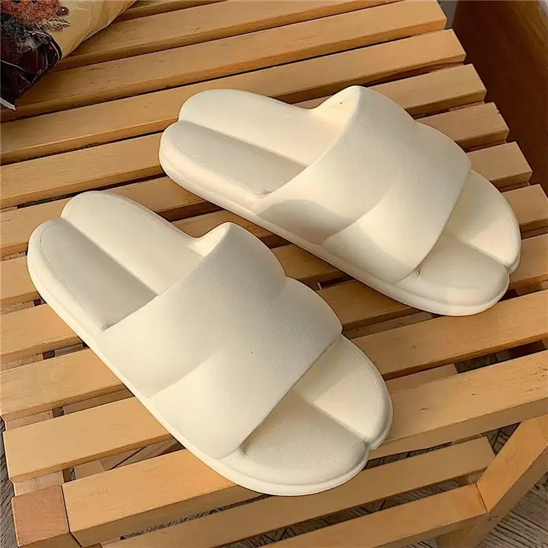 

Summer home slippers, fashionable thick-soled anti-slip indoor silent, simple and individual casual bathroom sandals