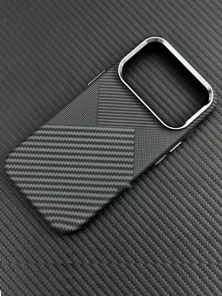 Magnetyczne etui z teksturą włókna węglowego do iPhone'a 17 Pro Max 17Pro Air Ultracienkie, ze stopu, z ochroną obiektywu, z obsługą ładowania bezprzewodowego Magsafe, twarde etui PC — zdjęcie produktu 7
