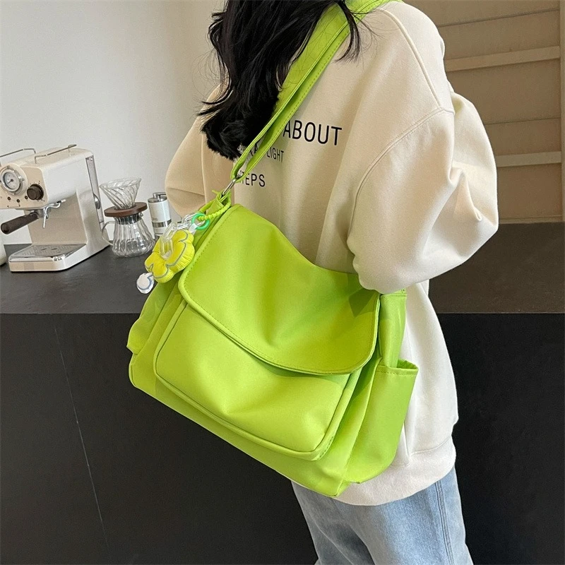 

Women's Casual Shoulder Crossbody Bag Preppy Style Messenger Bag Designer Handbag Solid Color Large Capacity for Daily Use