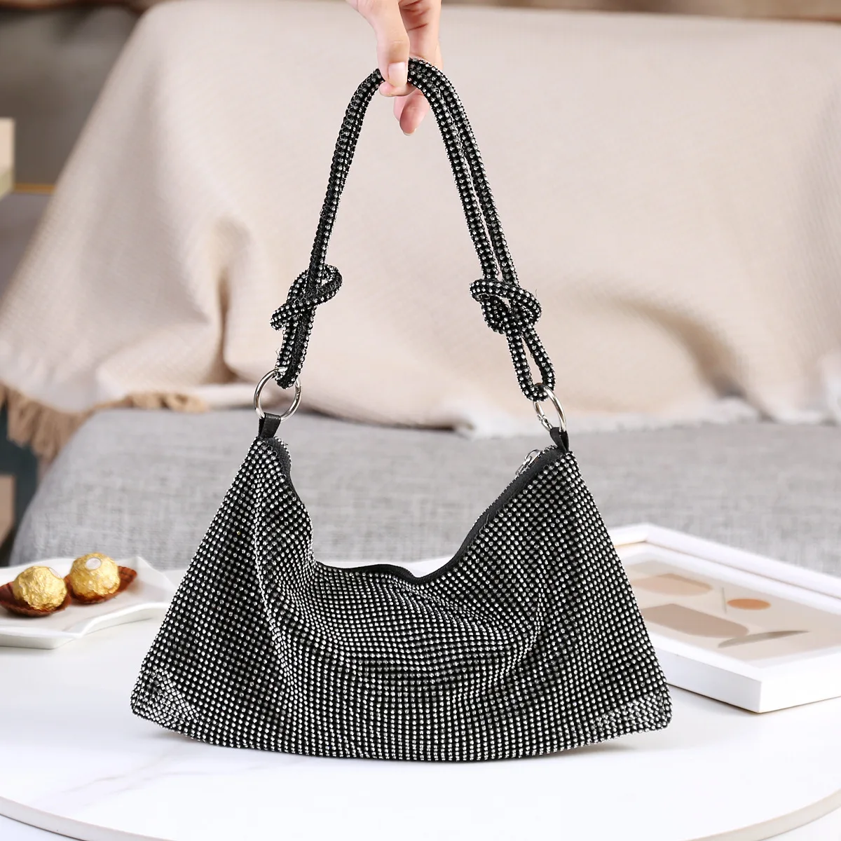 

Popular rhinestone messenger bag fashion celebrity full diamond net red envelope rope knot shoulder bag gold silver black