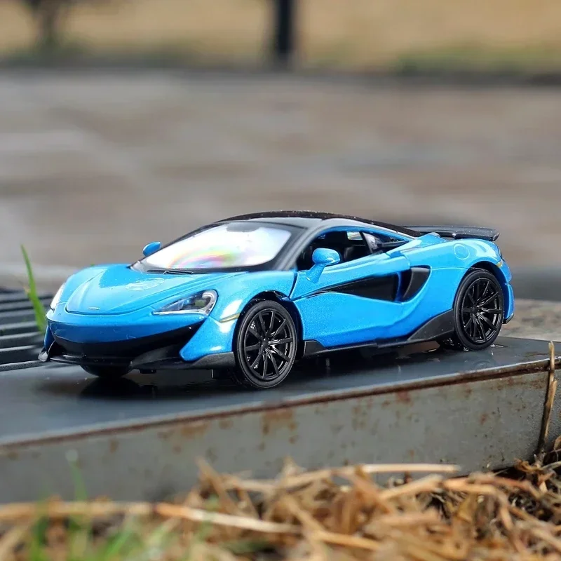 1:36 McLaren 600LT Super Sports Simulation Exquisite Diecasts & Toy Vehicles RMZ City Alloy Car Model Railed