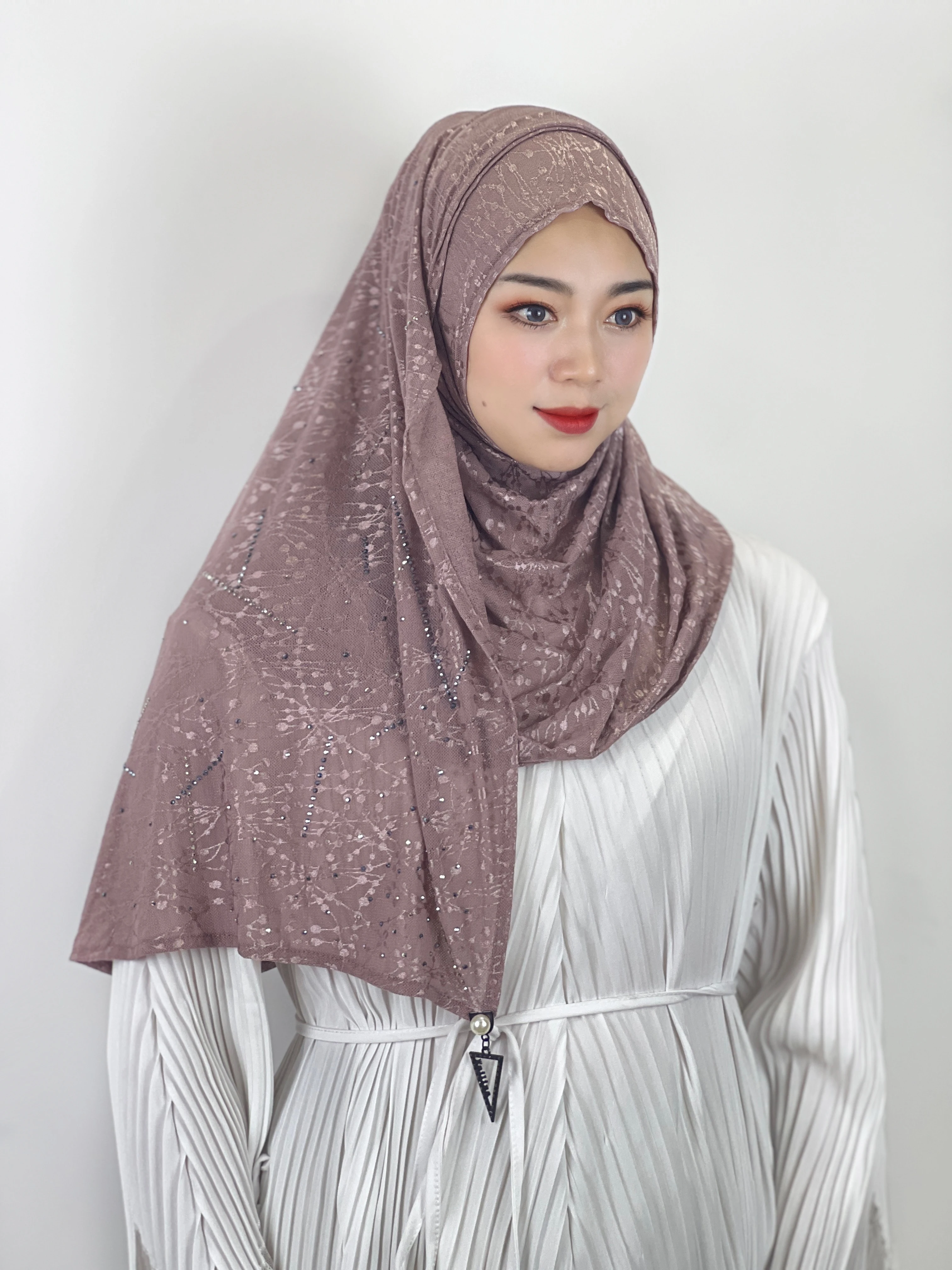 Women\'s Chiffon Veil  Hot Diamond Monochrome Embroidery Silver Silk Pattern  Long Scarf Muslim Pullover Scarf Temperament