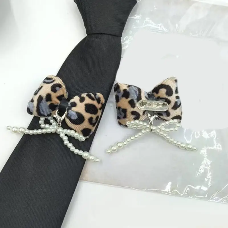 31BF Contemporary Ribbon Pendant Tie Accessory Suitable For Both Casual And Business