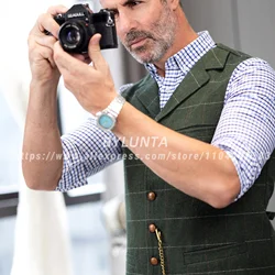 New Casual Gentleman Men's Army Green Vest Plaid Soft Wool Jacket Tweed Business Waistcoat For Groosmen Best Man Wedding Vest