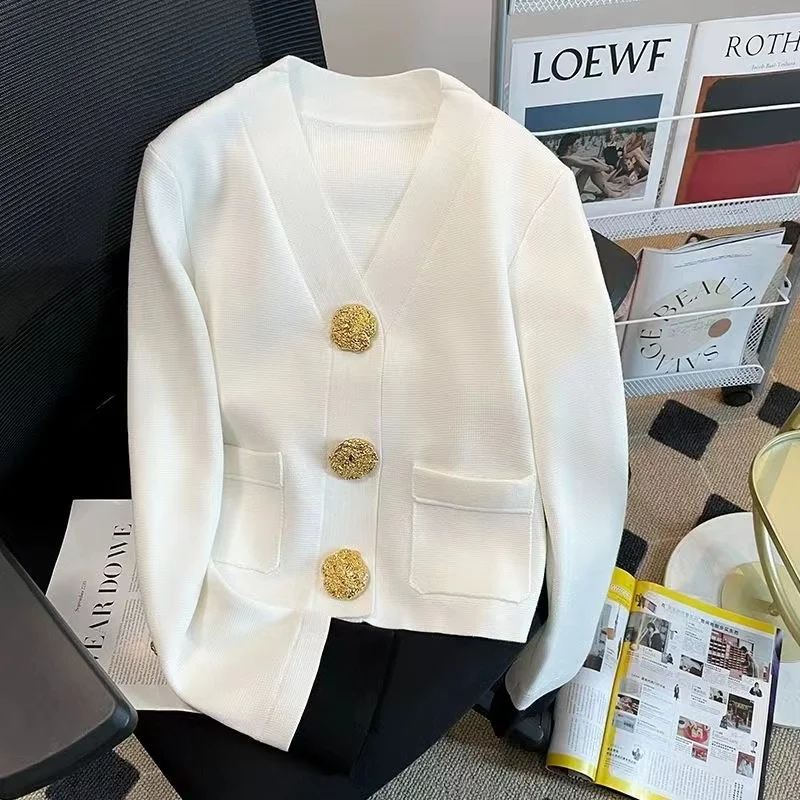 2023 Herfst Elegante V-Hals Vest Trui Voor Vrouwen Gouden Knopen Lange Mouw Gebreide Tops Vintage Mode Chic Dames Jas