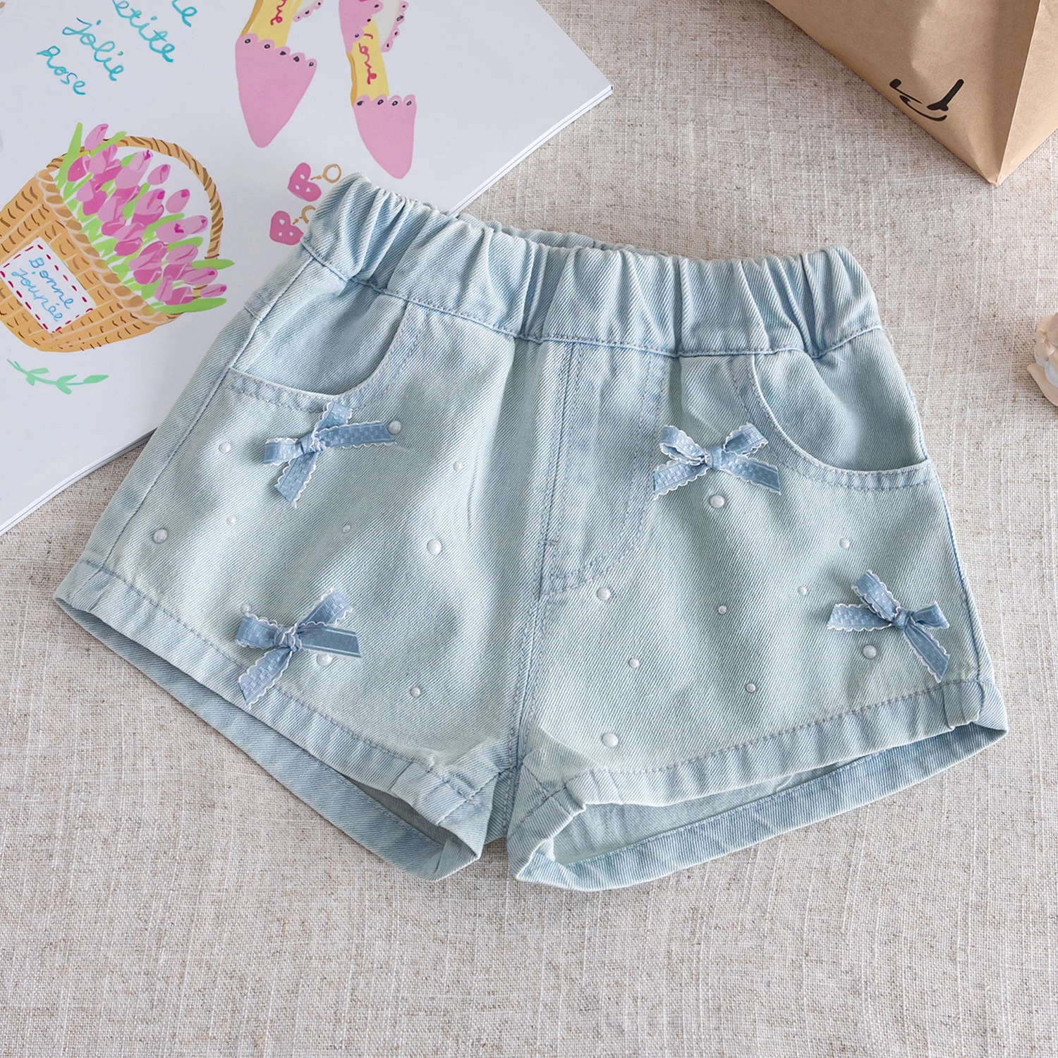 

Girls' Denim Shorts Summer New Children's Sweet Bow Versatile Hotpants Baby Girls Beaded Casual Loose Short Pants 2-6Years Old