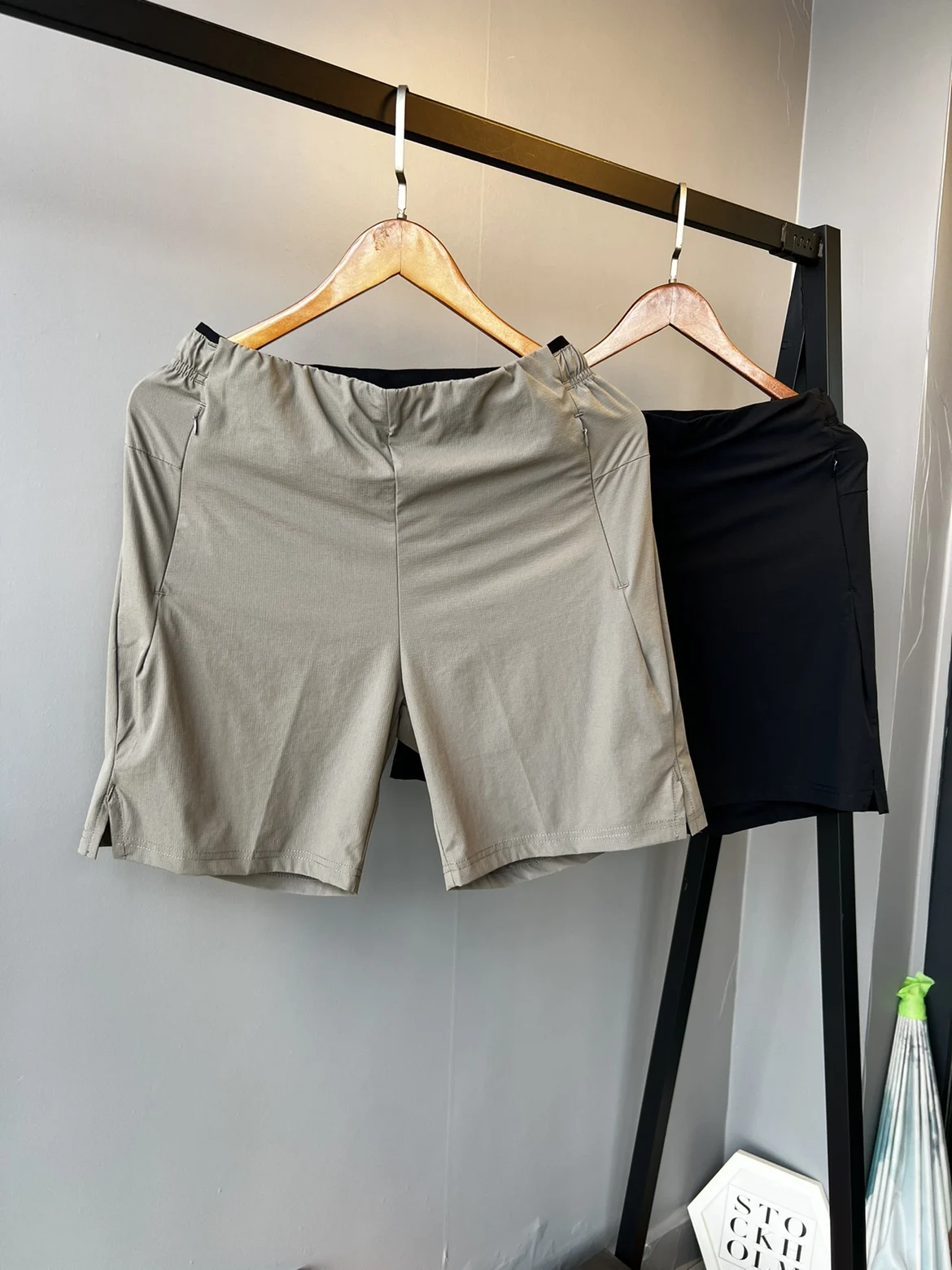 High Elasticity Quick Dry Outdoor Sports Men's Casual Shorts Thin Breathable Running Five-Quarter Pants Summer Fashion Urban ...