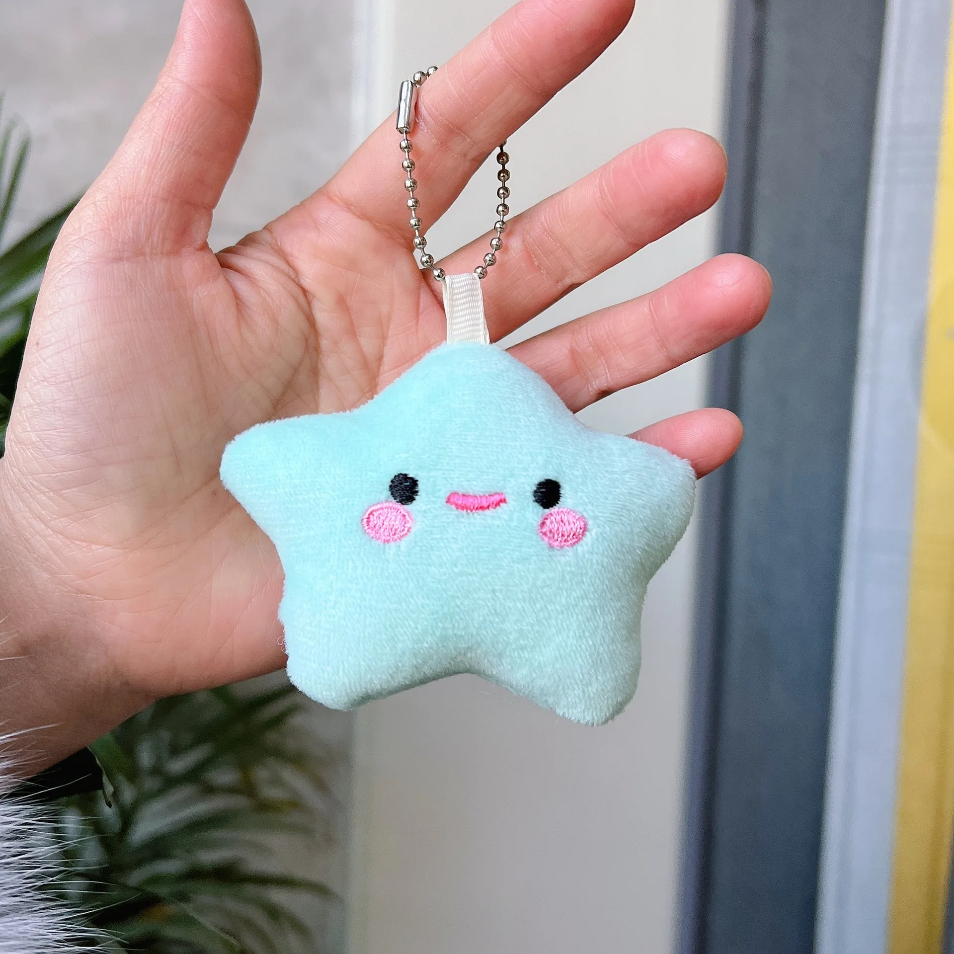 10pcs/lot Wholesale Creative Little Star Plush Keychain Squinting School Bag Doll Pendant Toy Pta523