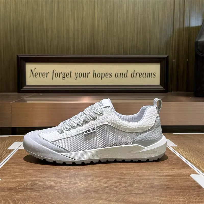 Men's shoes New Fashion Lightweight Breathable Comfortable Outdoor Casual Sports Sneakers