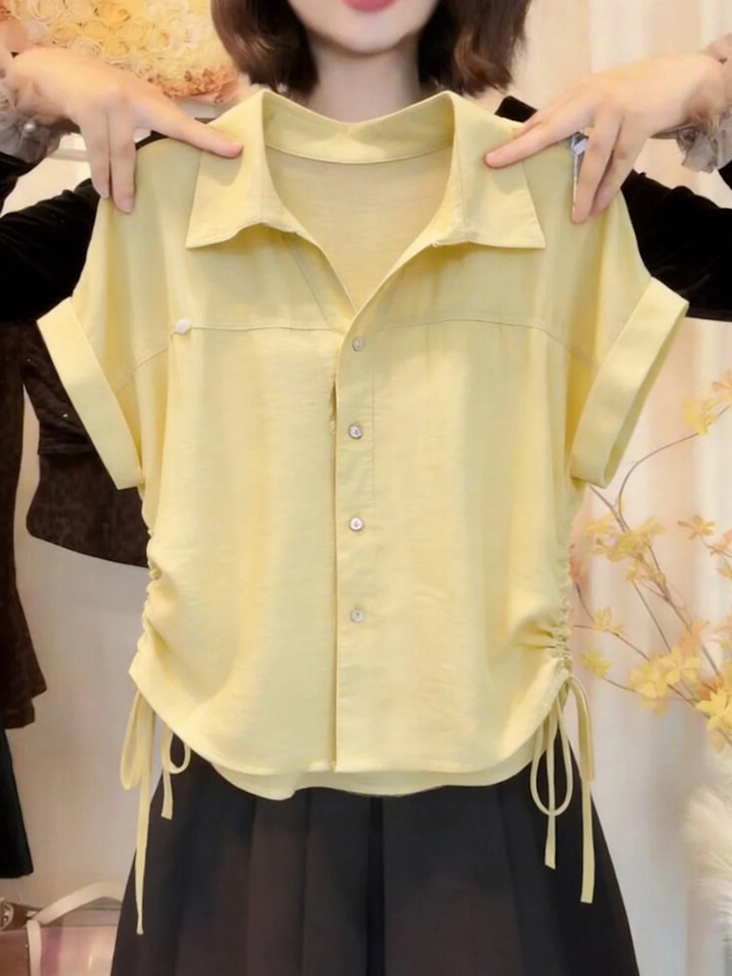 Yellow Collared Short Sleeve Shirt Women's Fashionable Commute Style Side Drawstring Slimming 2026 Summer Collection