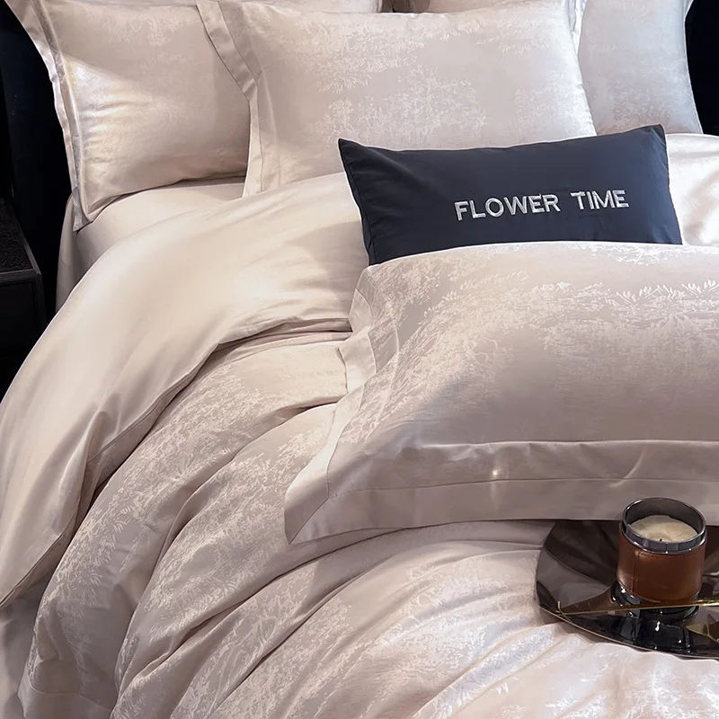 

100% Long-Staple Cotton Four-Piece Set Jacquard Skin-Friendly Comforter Pillowcase & Sheet Set Soft Bedding for Babies