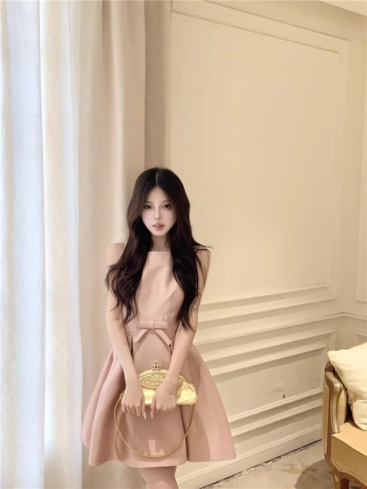 ชุดราตรีผ้าซาตินสีชมพูแซลมอน ประดับโบว์เอวสไตล์ฝรั่งเศส รุ่นใหม่ปี 2025 สำหรับผู้หญิง แฟชั่นชุดเดรสทรงเอไลน์สำหรับงานเลี้ยงค็อกเทล